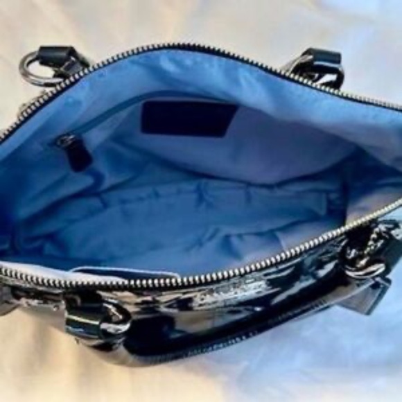 Coach Very Dark Blue Patent Leather Shoulder Bag with Dust Bag - Picture 8 of 9